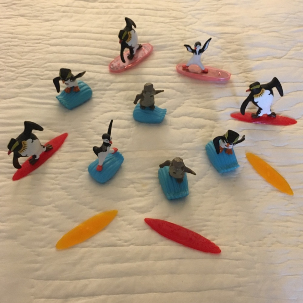 21-piece Lot Disney McDonald’s Happy Feet Toys
